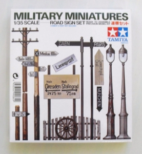 TAMIYA 1/35 35067 ROAD SIGN SET